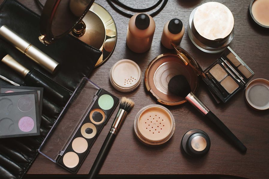 到2025年中国彩妆市场预计每年增长8.3%